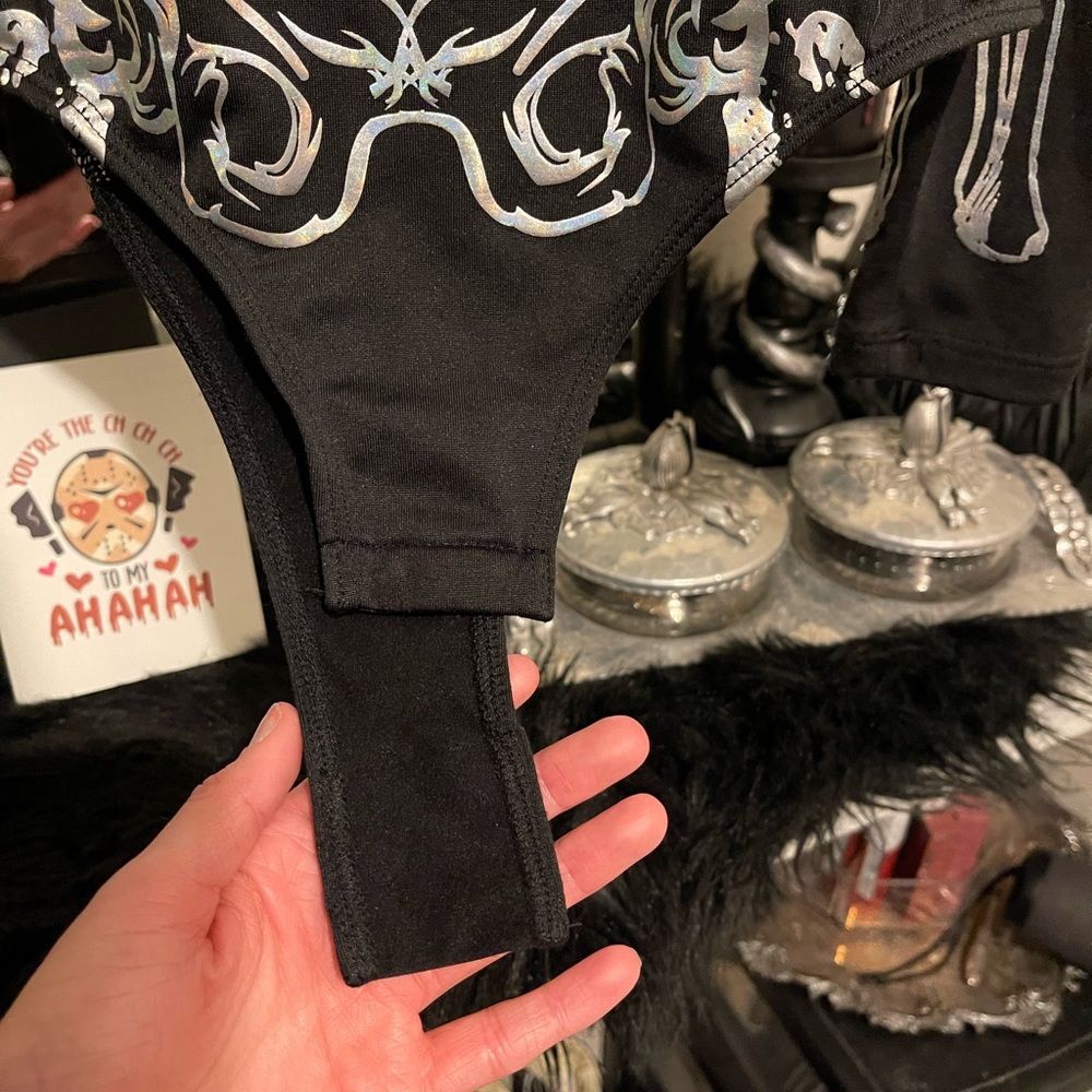 Women’s Small Skeleton Bodysuit - Picture 7 of 8